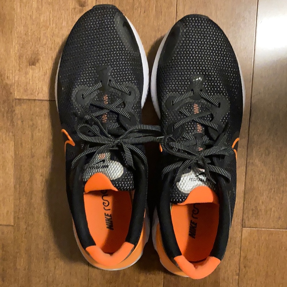 Nike Renew sneakers